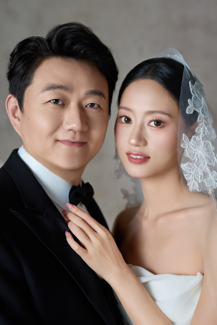 张运润与蔡婷婷的婚纱合影